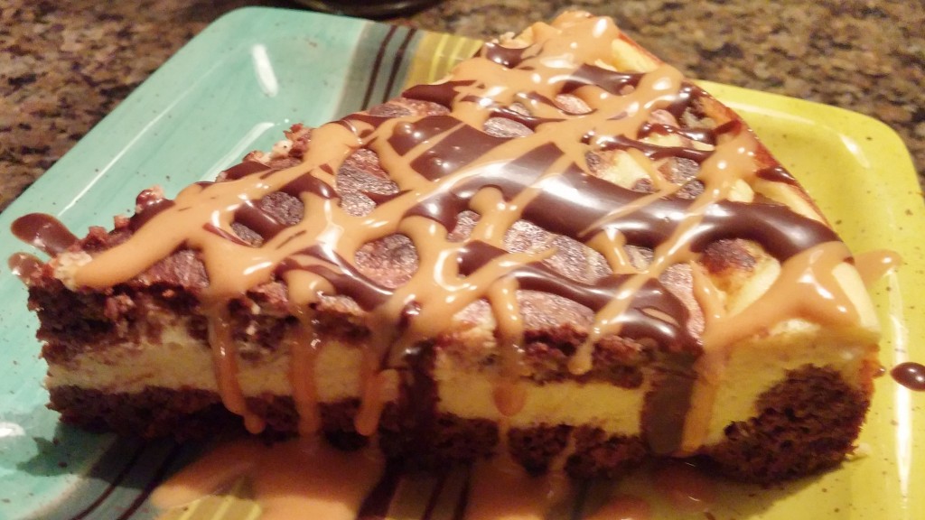 Keto Brownie Cheesecake