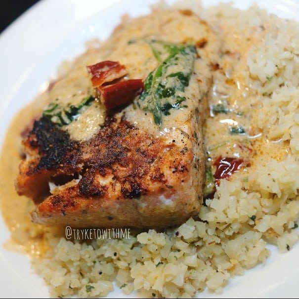 Tonight's #keto dinner is blackened #salmon with spinach cream sauce and cilantro lime #cauliflower rice 😋⁣
⁣
⁣
Salmon recipe link in bio or on tryketowith.me 😊⁣
⁣
⁣
⁣
⁣
⁣
⁣
⁣
#healthyfats #lowcarb #lchf #lowcarbhighfat #ketogenic #lowcarb #tryketowithme #atkins #meatandveggies #iifym #intermittentfasting #instafood #ketodinner #ketofood